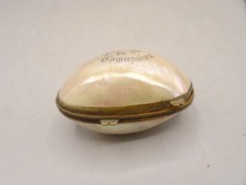 Boite,oeuf ,écrin et chapelet