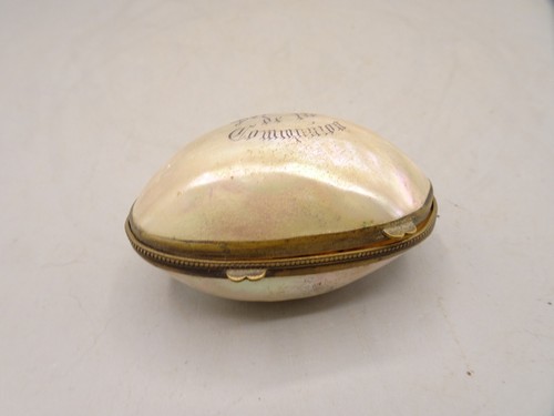 Boite oeuf écrin - et, chapelet