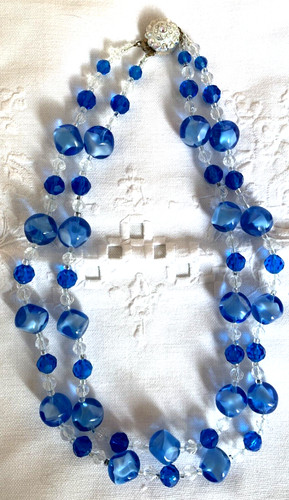 Joli collier années double - 60,