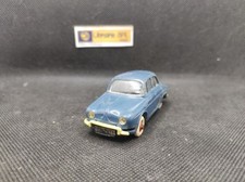 ▄▀▄ RENAULT DAUPHINE