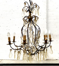 lustre louis XV en bronze à huit lumière décor de pendeloques taillé .XX siècle.