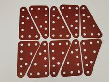 '' MECCANO '' LOT DE 10 PLAQUES  FLEXIBLES TRIANGULAIRES 3X5 TROUS N° 221