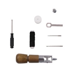 Poinçon de couture en cuir