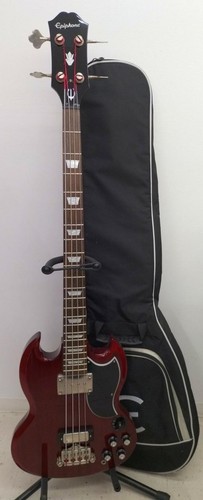 Guitare basse électrique