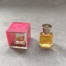 Shocking Schiaparelli lot 2