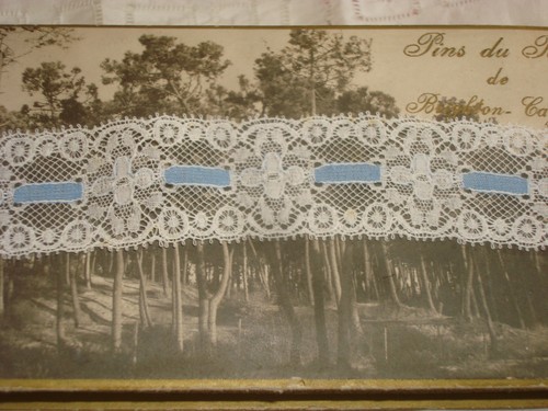 Ancienne dentelle passe - ,