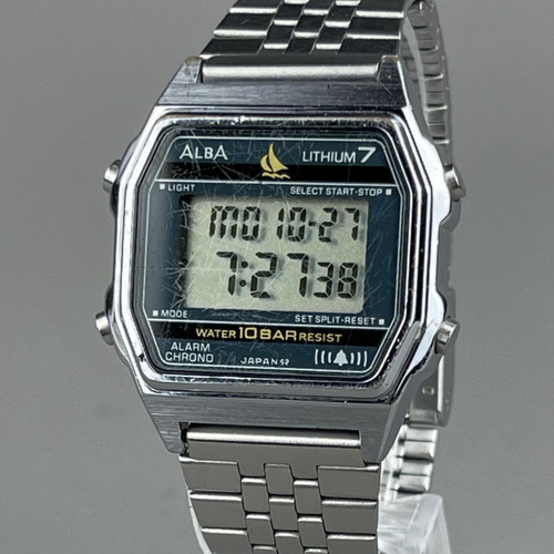 Montre chronographe numérique