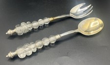 Couverts à salade métal argenté, manches en verre pressé