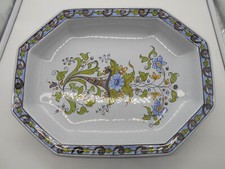 PLAT CREUX DÉCOR DE VASE