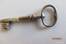 Ancienne Clé D'armoire MA 3