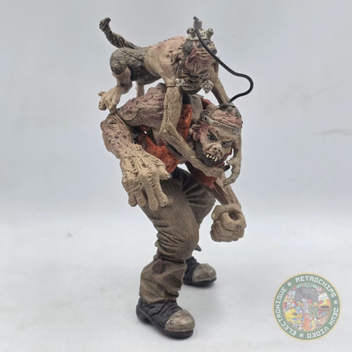 Mcfarlane figurine kin bloody - kin,