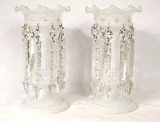 Paire porte-ananas opaline blanche pampilles cristal Napoléon III XIXème