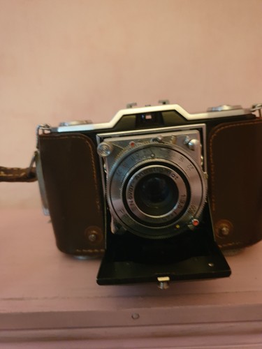 Appareil photo ancien - , à