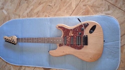 Guitare electrique california - ,