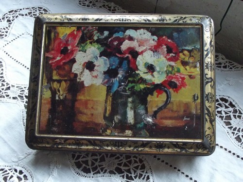 Ancienne boite rectangulaire