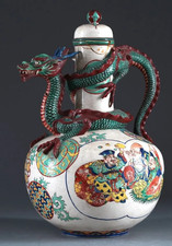 Sublime THEIERE dragon en porcelaine émaillée polychrome 28 cm chine ou Japon