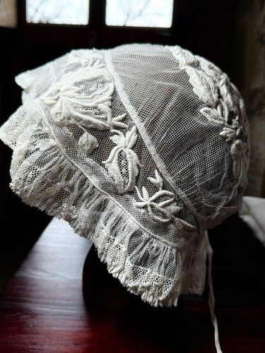 Dentelle ancienne coiffe - -,