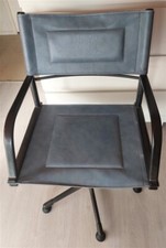 chaise de bureau cuir très bon état, design moderne et cosy
