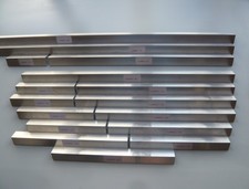 LOT de 18 corniéres aluminium