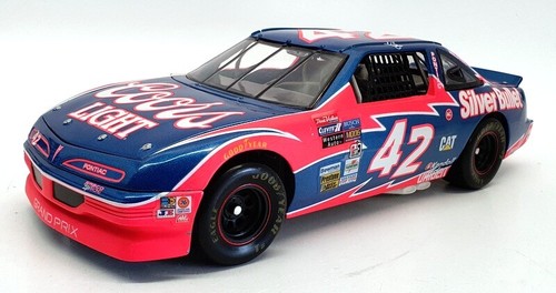 Ertl scale diecast 7866 - scale,