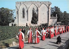 33 SAINT EMILION LA JURADE DE SAINT EMILION DEVANT LA GRANDE MURAILLE