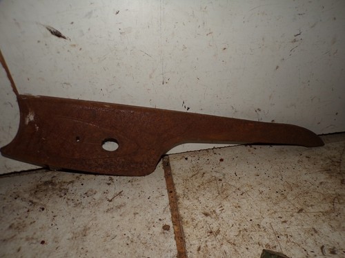 Cache carénage chaine gauche - cache,