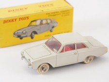 Dinky Toys F n° 559 Ford Taunus 17M en boîte 1/43