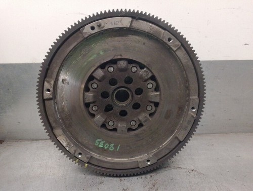 A6070300605 volant moteur