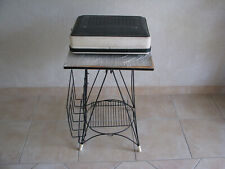 électrophone ancien (années 60) et sa table