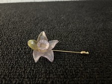 Broche Iris en cristal Daum