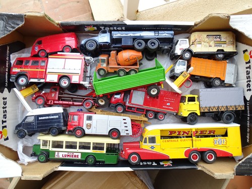 Corgi matchbox siku divers - et,