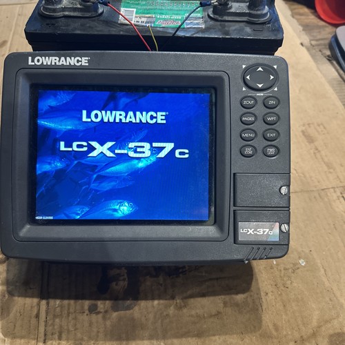 Lowrance lcx 37c fishfinder - lcx-37c,