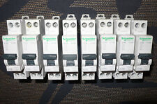 DISJONCTEUR MODULAIRE 16 AMPERE 2POLE DT40 SCHNEIDER ELECTRIC A9N21025 MERLIN G