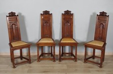 Quatre chaises style