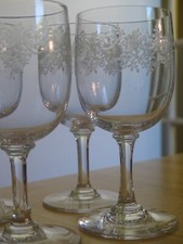 BACCARAT 6 ANCIENS VERRES A