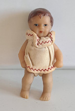 RARE ANCIENNE PETITE POUPEE BEBE ARI EN CAOUTCHOUC 7 cm VINTAGE ANNEES 60