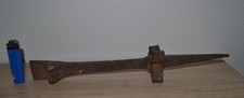 Grande enclume ancienne pour