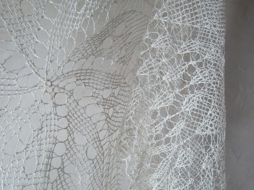 Ancienne nappe ronde - ronde, au