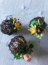 Lot de trois boules branchages déco fleurs et feuilles Printemps Pâques 