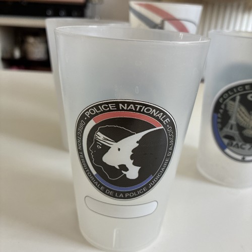 Gobelet réutilisable police - gobelet,