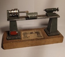 Tour miniature ancien – Le