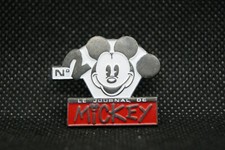 VINTAGE 1 PIN's LE JOURNAL DE