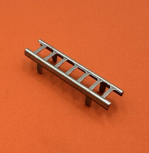 Pièce repro echelle tôle - echelle,