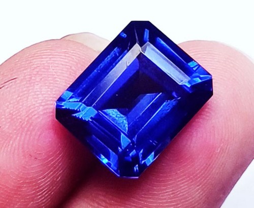 Saphir bleu naturel émeraude - saphir,
