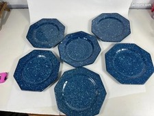 Lot de six assiettes bleu