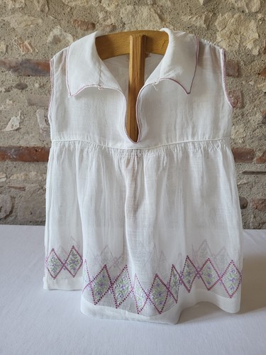 Ancienne robe bébé fille