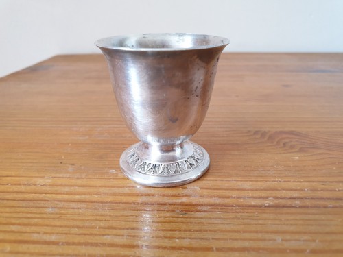 Petite timbale ancienne - , en