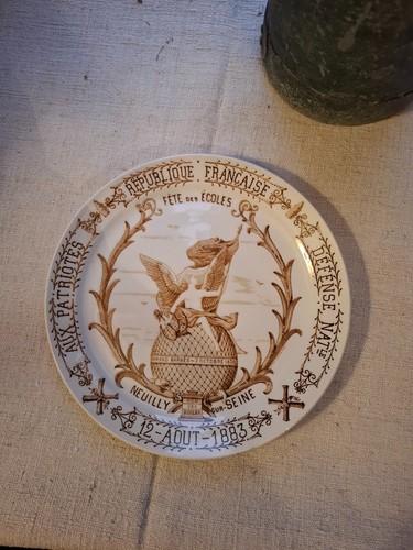 Assiette republique - 1,