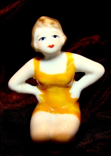 Figurine baigneuse pin - pin-up, sexy