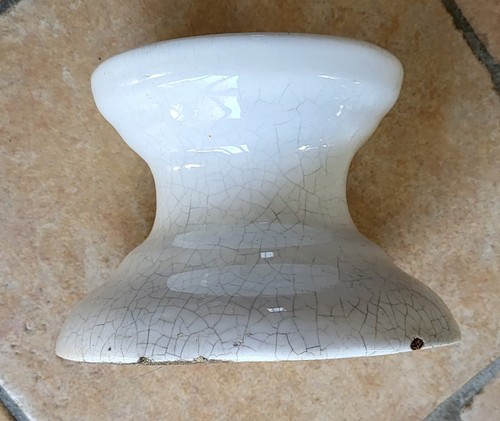 Ancien grand isolateur - ancien,